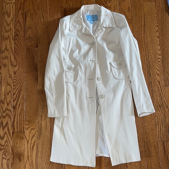Nine West size medium trench coat
